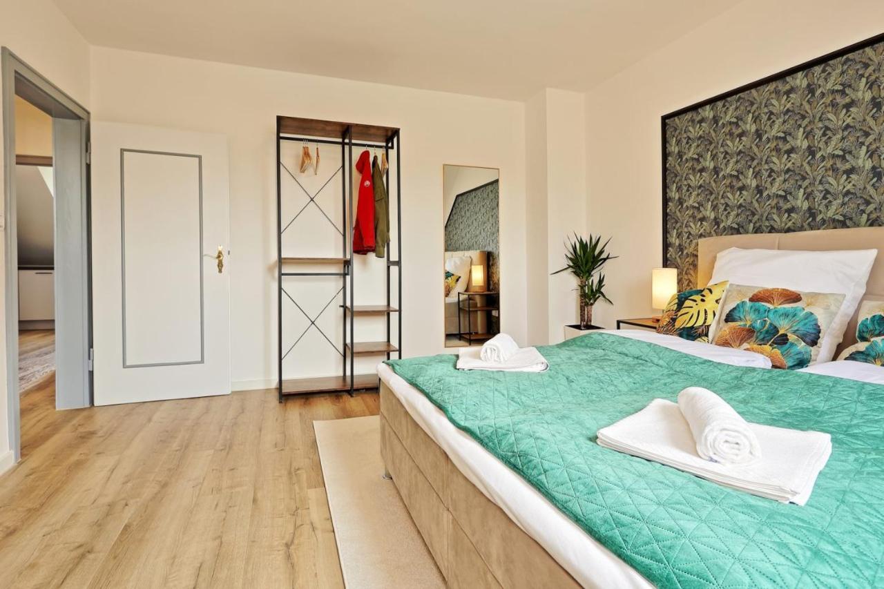 Near Messe! - Stay&Dream - 50Qm - City - Kitchen - Netflix クレーフェルト エクステリア 写真