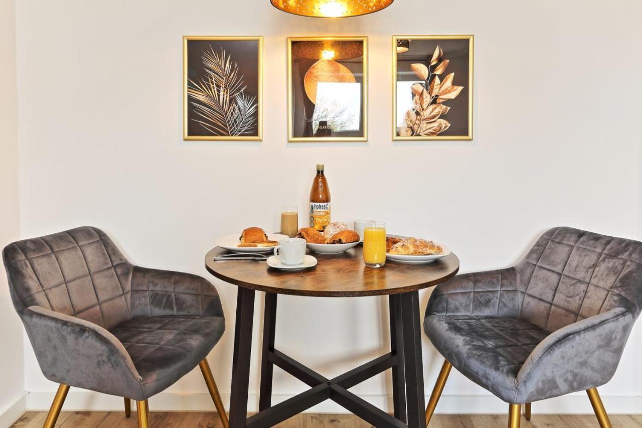 Near Messe! - Stay&Dream - 50Qm - City - Kitchen - Netflix クレーフェルト エクステリア 写真
